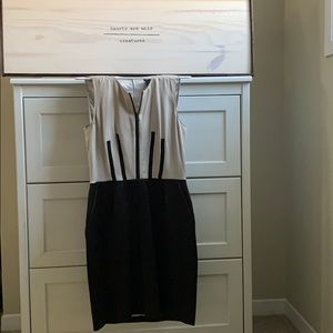Modern style Club Monaco Dress